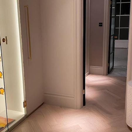 Luxury Georgian Apartment - 5 Minute Walk To Spa 바스 외부 사진
