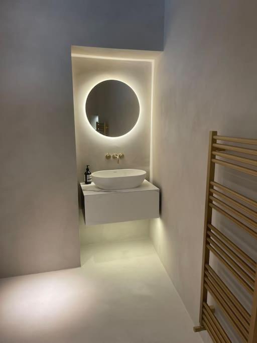 Luxury Georgian Apartment - 5 Minute Walk To Spa 바스 외부 사진