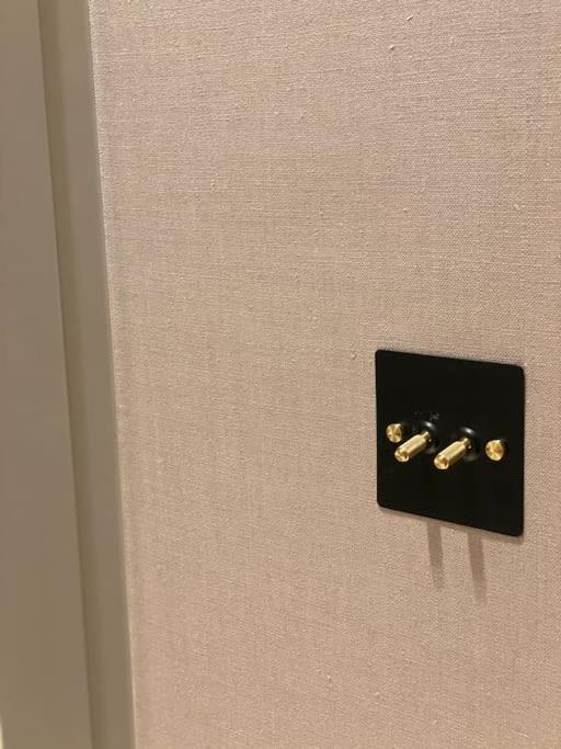 Luxury Georgian Apartment - 5 Minute Walk To Spa 바스 외부 사진