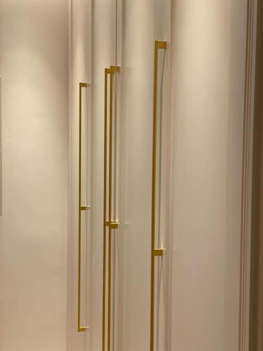 Luxury Georgian Apartment - 5 Minute Walk To Spa 바스 외부 사진
