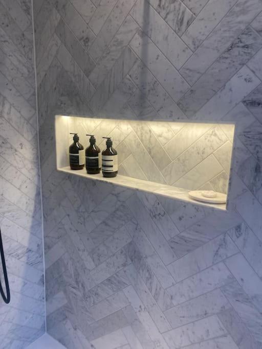 Luxury Georgian Apartment - 5 Minute Walk To Spa 바스 외부 사진